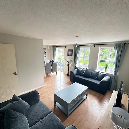 Lovely 2 Dbl Bed Apartment Near Heaton Park And North Manchester Hospital With Parking Eksteriør bilde