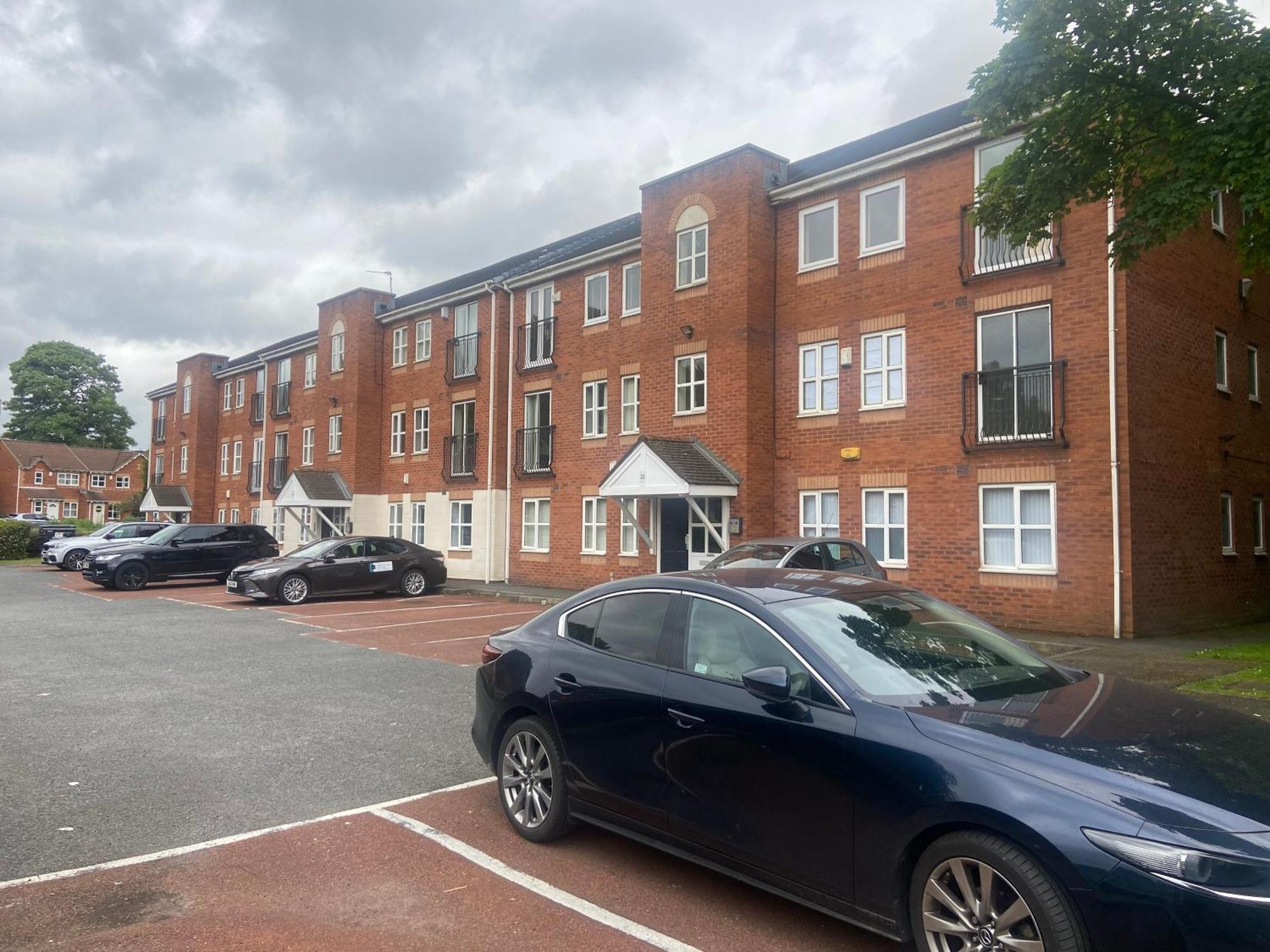 Lovely 2 Dbl Bed Apartment Near Heaton Park And North Manchester Hospital With Parking Eksteriør bilde