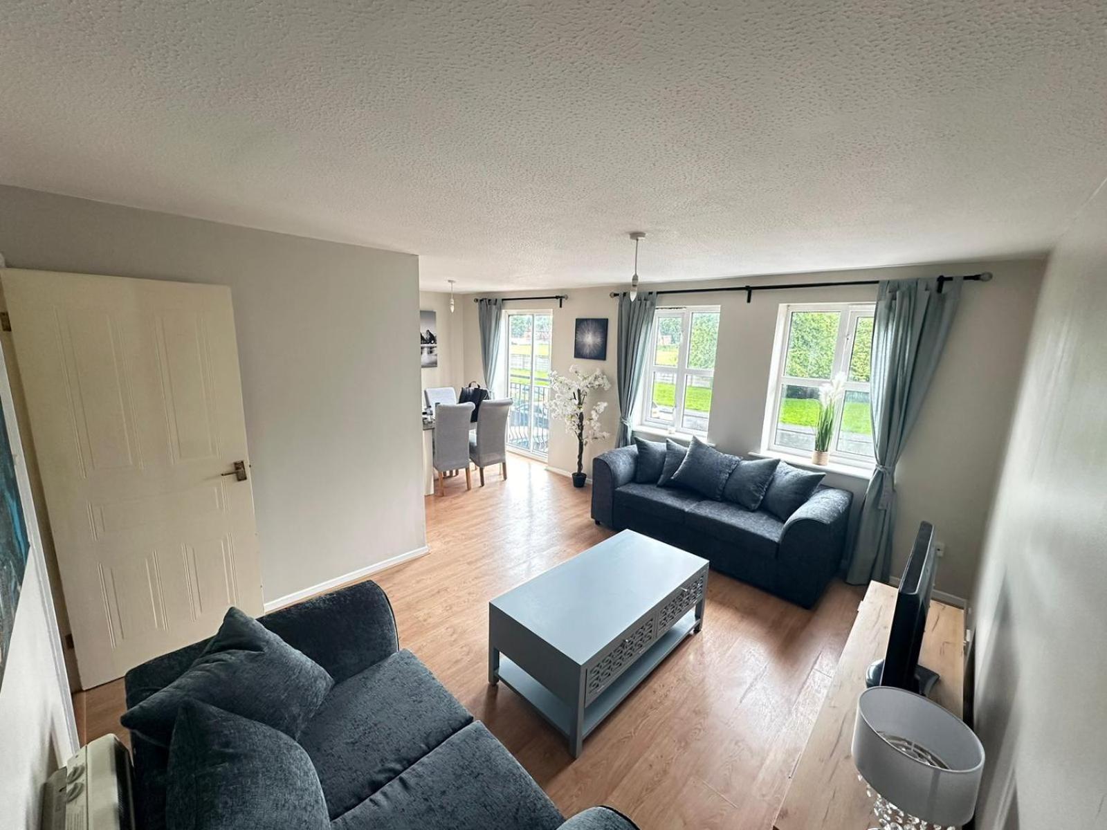Lovely 2 Dbl Bed Apartment Near Heaton Park And North Manchester Hospital With Parking Eksteriør bilde