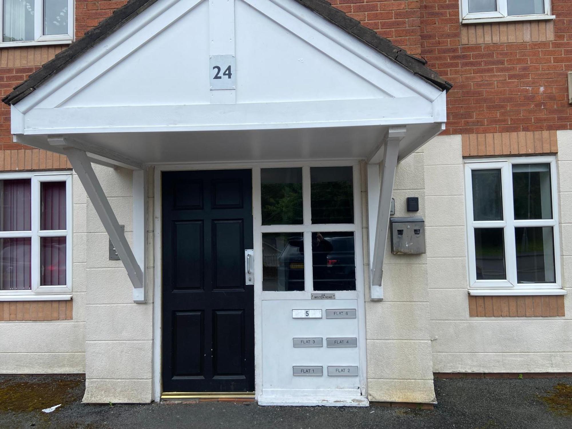 Lovely 2 Dbl Bed Apartment Near Heaton Park And North Manchester Hospital With Parking Eksteriør bilde